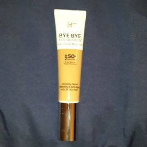 IT Cosmetics Bye Bye Foundation tan